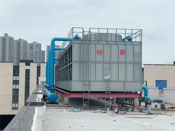 逆流閉式冷卻塔降噪實(shí)施方案(閉式冷卻塔噪聲治理),逆流型閉式冷卻塔廠